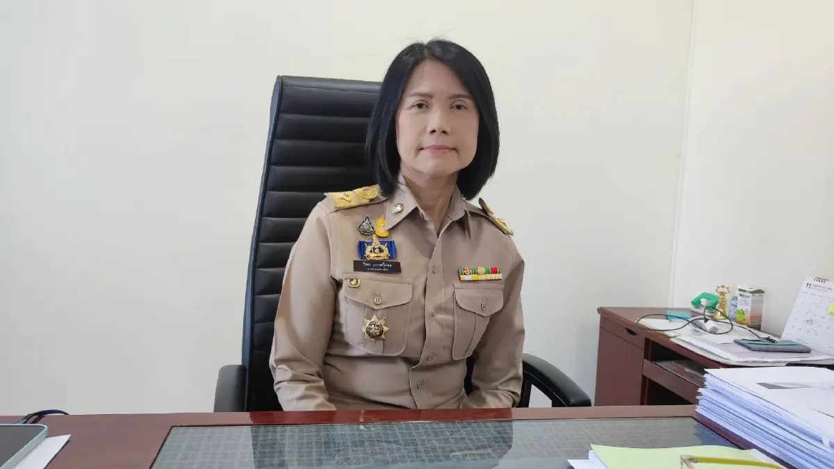 นางวิภา แววผิวผ่อง นายอำเภอสามโคก