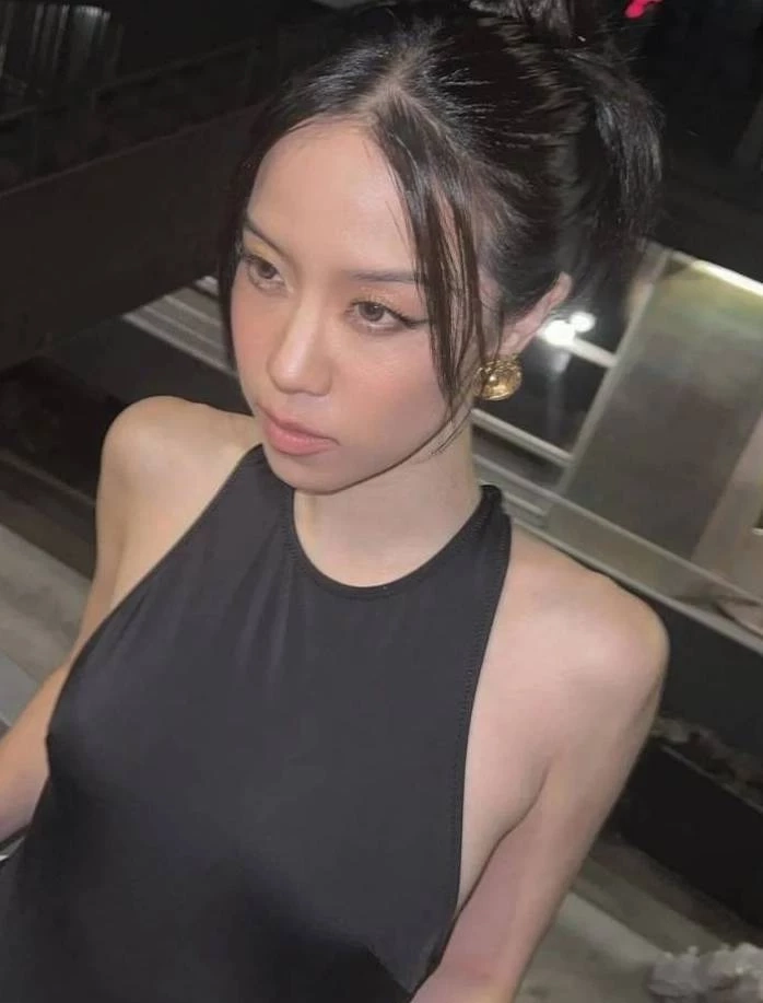 พลอย หอวัง