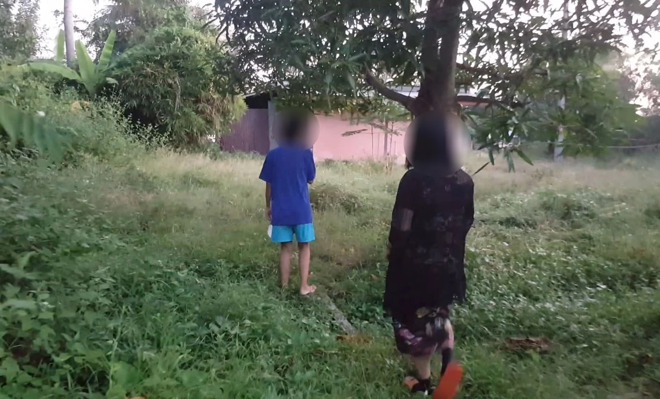 สะเทือนใจ! ย่าหอบหลานหนีพ่อติดยาหนัก เร่ร่อนบ้านญาตินานนับปี