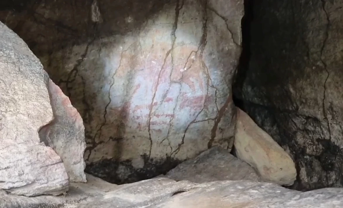 ตะลึง ภาพเขียนสียุคก่อนประวัติศาสตร์ ยุคเดียวกับผาแต้ม อายุ 3,000 ปี