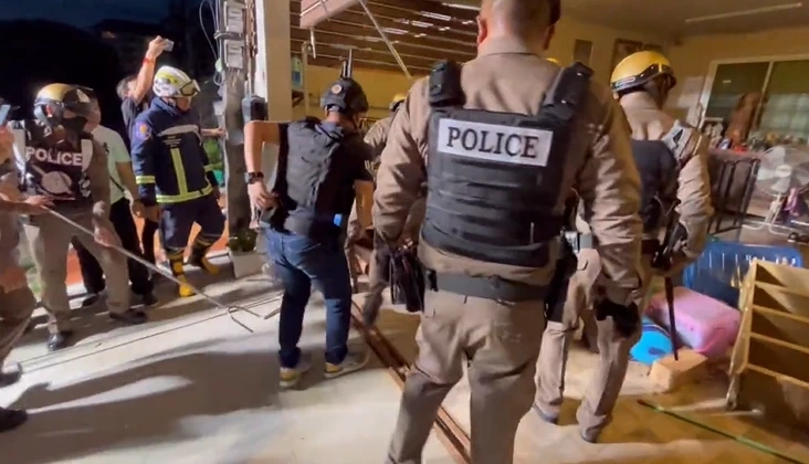 ตร.พัทยา สยบหนุ่มคลั่งทำลายข้าวของ เพื่อนเผยเสพข่าวความรุนแรงมากเกินไป