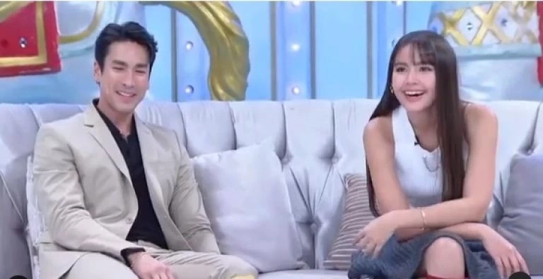 "ญาญ่า" เขินหนัก หลังสื่อถามเรื่องแต่งงาน พูดสั้นๆ มั่นใจ "ณเดชน์" คือเจ้าบ่าว