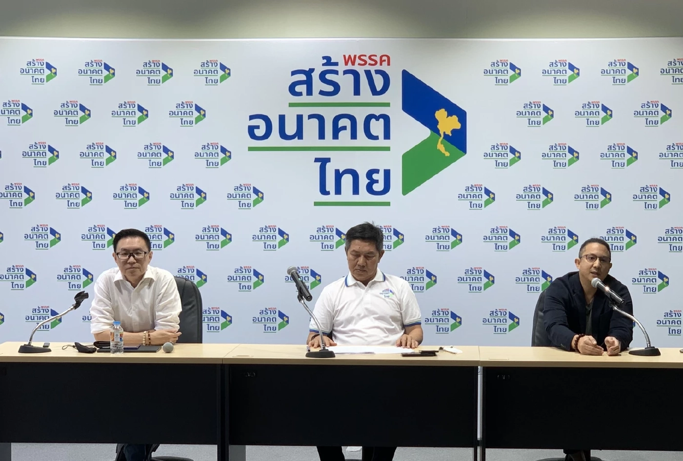 "สร้างอนาคตไทย"ชง 8 ข้อแก้หนี้เพิ่มเงินในกระเป๋าเกษตรกร