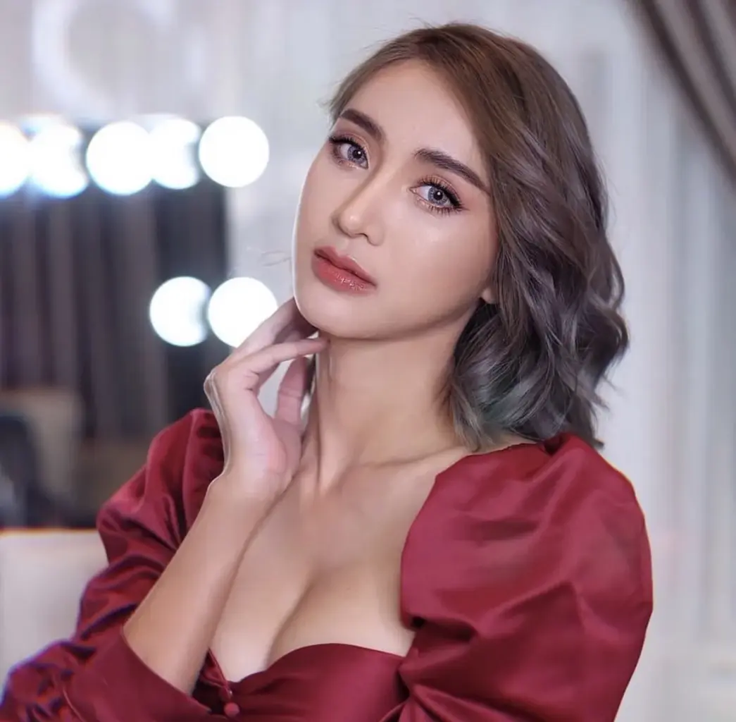 มินดา มีทรัพย์สิน นักแสดงสาว