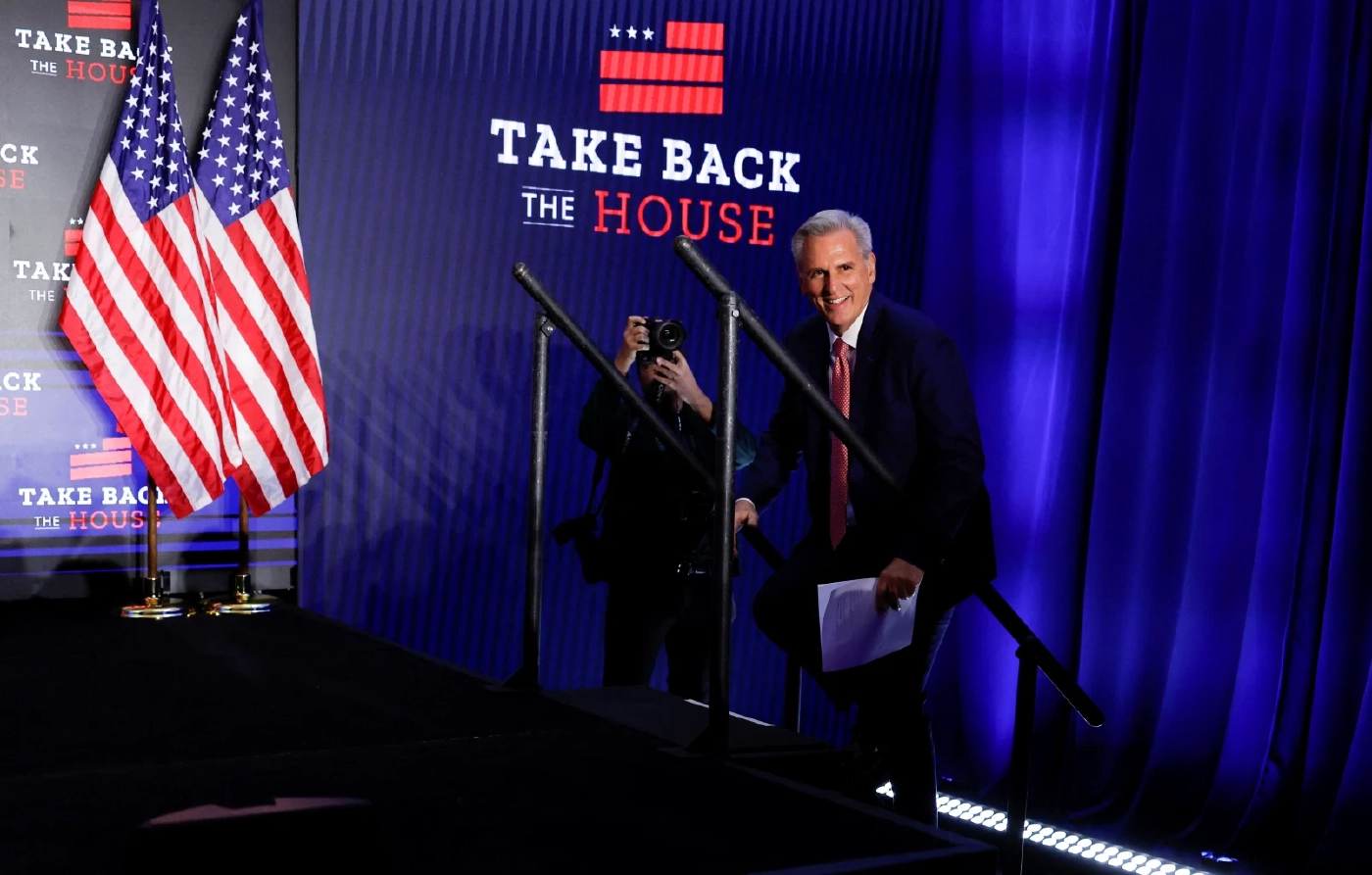 เควิน แมคคาร์ธี ผู้นำเสียงข้างน้อยในสภาผู้แทนราษฎรของพรรครีพับลิกัน