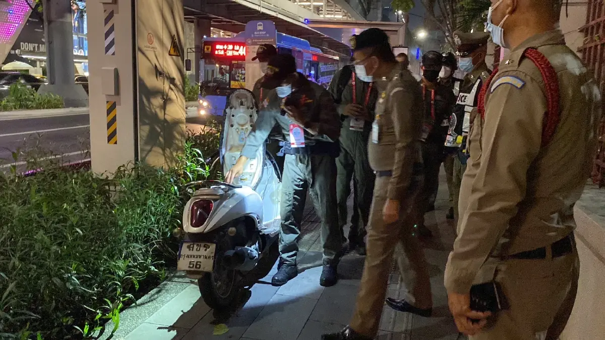 ป่วน ตร. เจอ จยย. จอดทิ้งใกล้ที่พักผู้นำเอเปค ประสานอีโอดีตรวจวุ่น