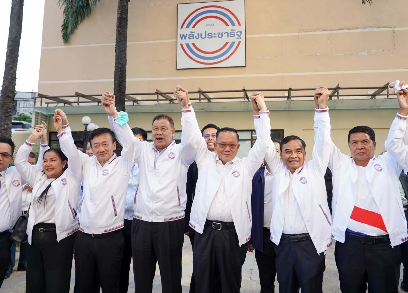 พปชร. เปิดตัว "นิพิฏฐ์" เข้าร่วมพรรคช่วยภาคใต้ มั่นใจมีความสามารถ