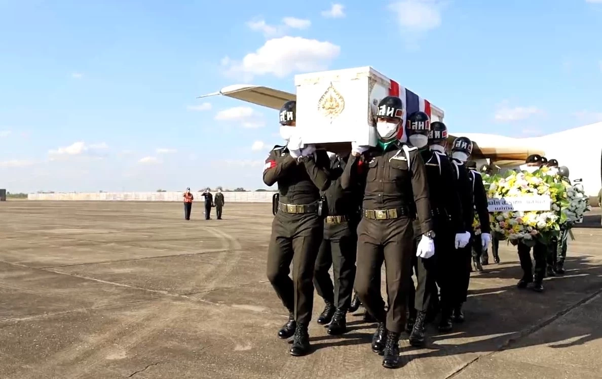 เคลื่อนร่าง "จ.อ.บุญเลิศ ทองทิพย์" กำลังพล "ร.ล.สุโขทัย" ส่งมาตุภูมิ