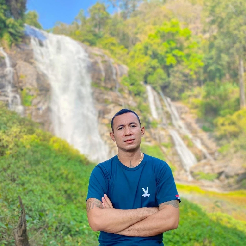 ศราวุฒิ โคกเขา หรือโกลาว ผู้เสียชีวิต