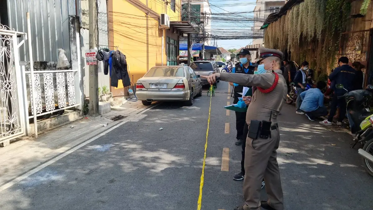 ตร.ไล่ล่า! โจ๋ปากเกร็ด ยกพวก ปาระเบิด-ยิงถล่ม บ้านคู่อริ