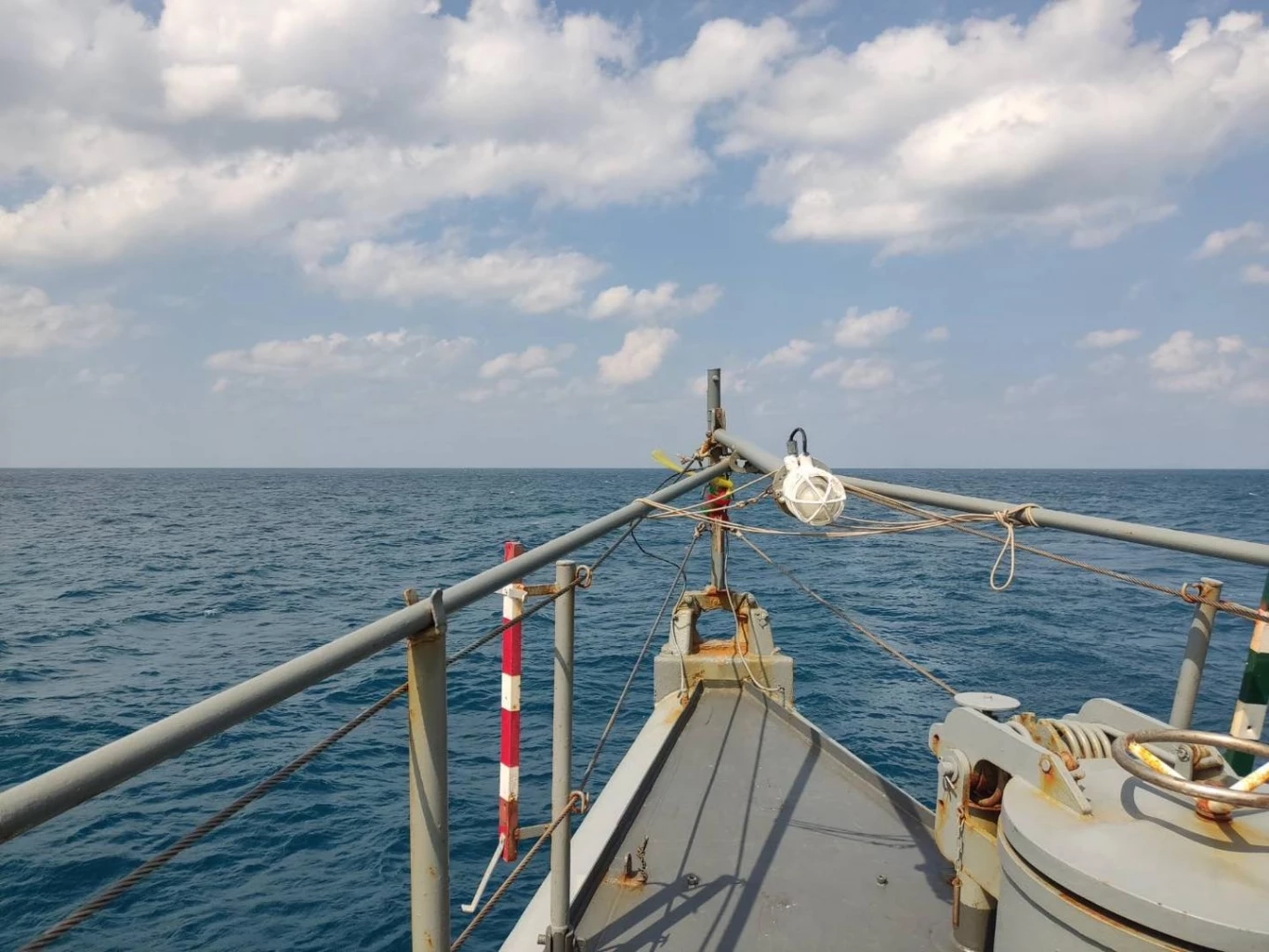 "เรือหลวงกระบุรี" โพสต์ไหว้แม่ย่านาง ช่วยค้นหากำลังพล "เรือหลวงสุโขทัย"