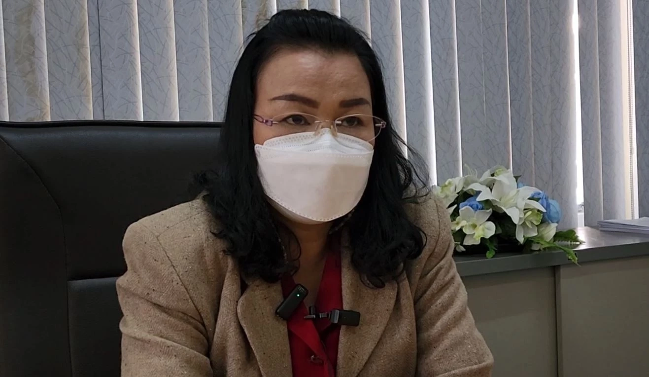 สุดป่าเถื่อน! รุ่นพี่วิทยาลัยดังกาญจนบุรี ยกพวกรุมตบรุ่นน้อง ถ่ายคลิปประจาน