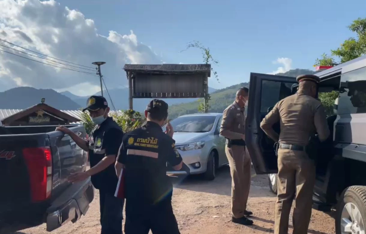 บุกยึดรีสอร์ตวิวหลักล้านสะปัน รุกป่า-ดื้อแพ่งเปิดรับนักท่องเที่ยว