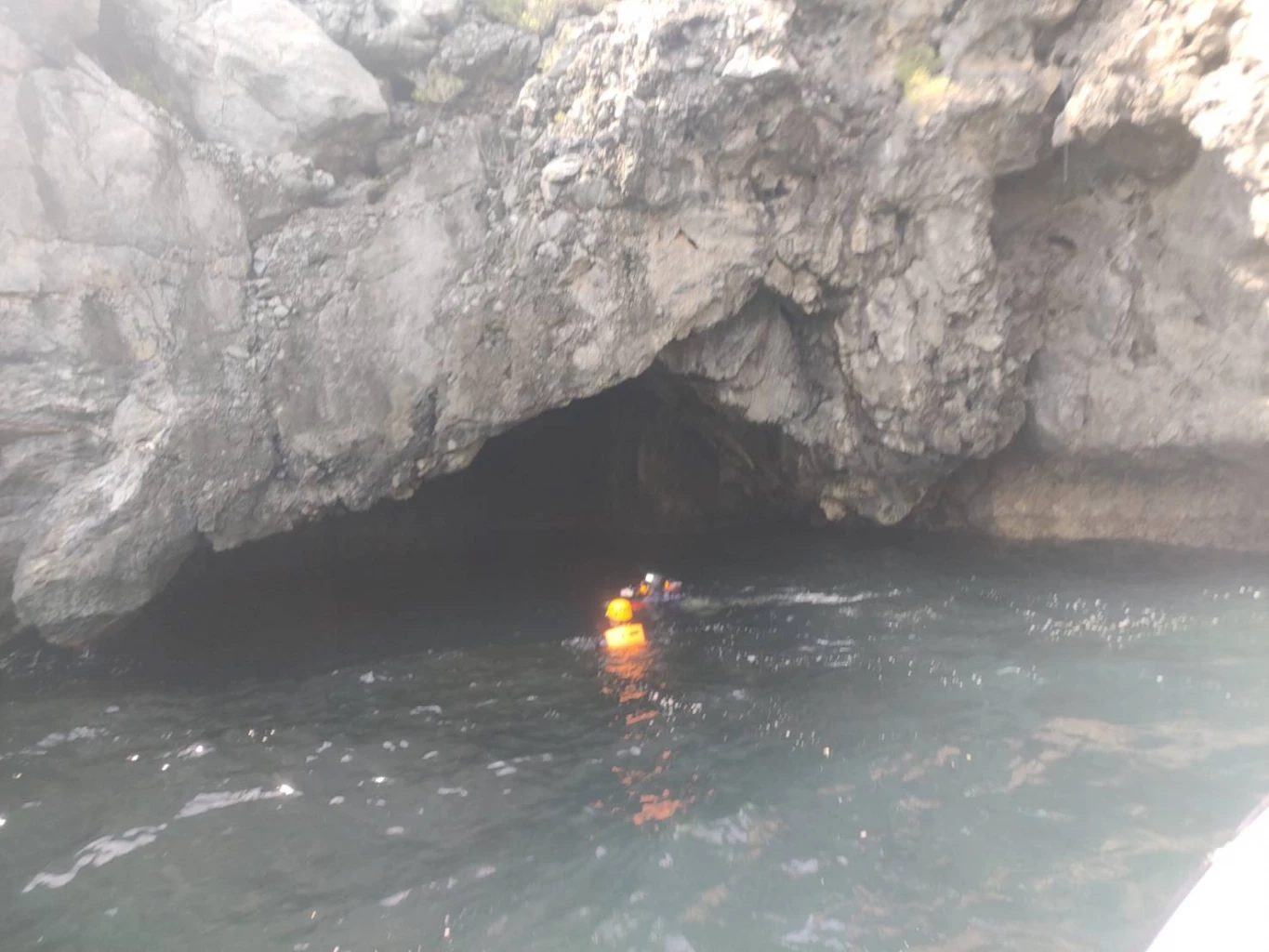 ทร. ส่งหน่วยซีล-นักประดาน้ำ ปูพรม 7 เกาะปากอ่าวชุมพร ค้นหากำลังพลอีก 5 นาย