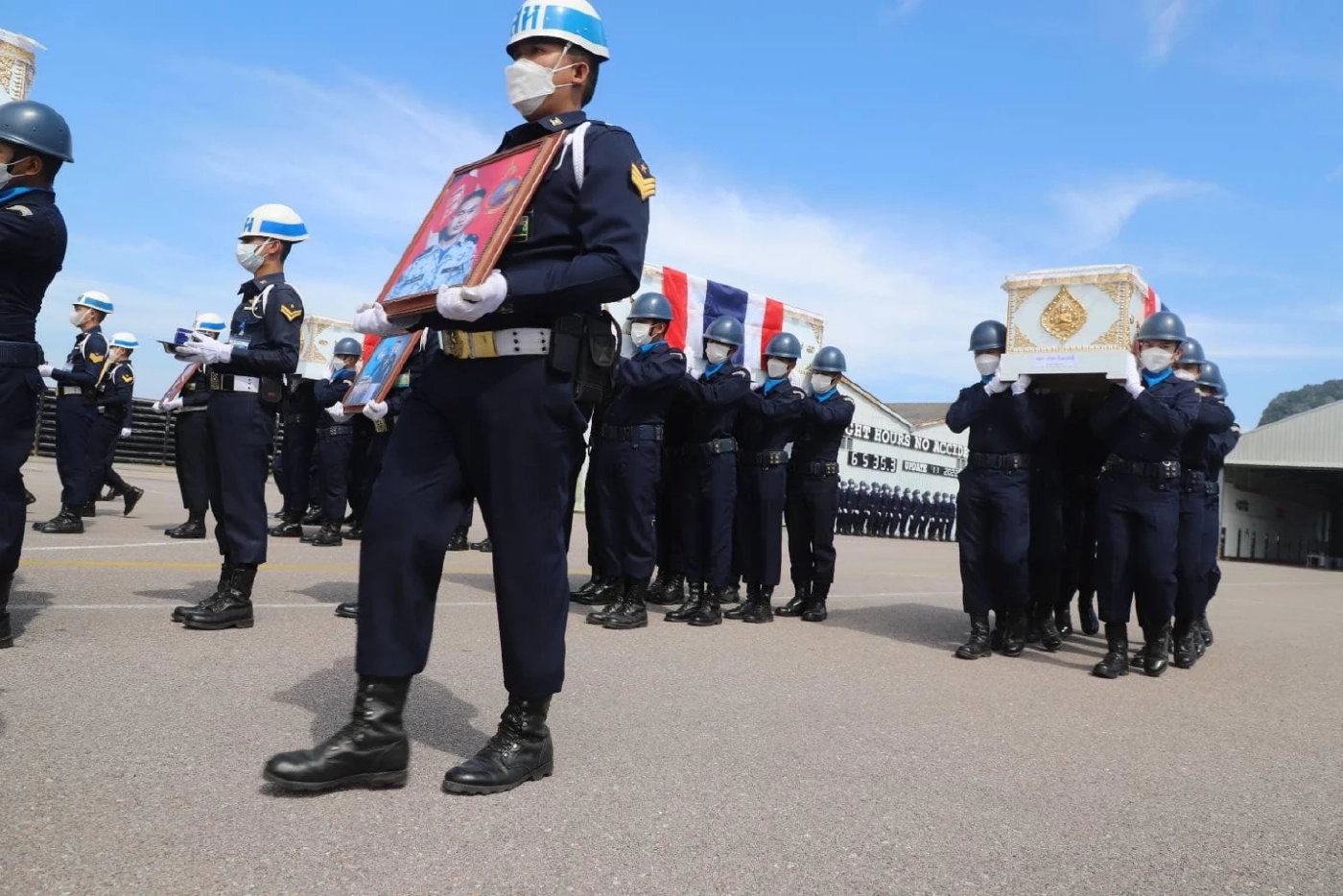 การค้นหาร่างกำลังพล ร.ล.สุโขทัย วันที่ 10 ครึ่งวันเช้า พบผู้เสียชีวิต 3 ราย