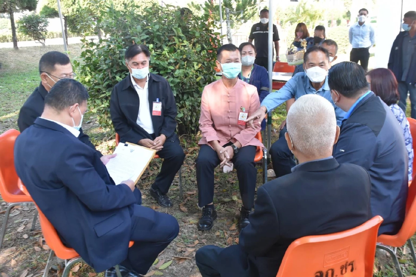 "เกษตรกรสวนลำไย 8 จ.ภาคเหนือ" ยื่นหนังสือ "บิ๊กตู่" วอนเร่งรัดเงินชดเชย