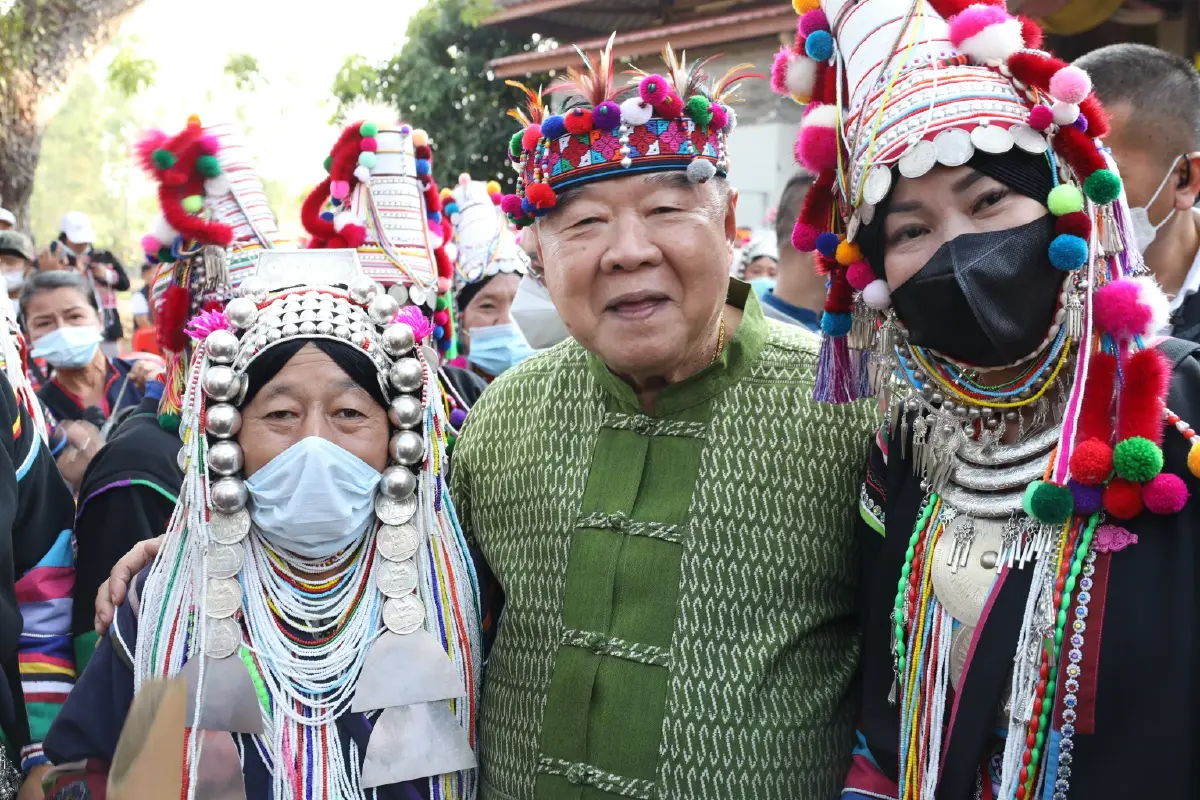 โดนใจ! ชาวบ้าน อวย "บิ๊กป้อม" พูดจริงช่วยจริง มีน้ำใช้ไม่แล้ง