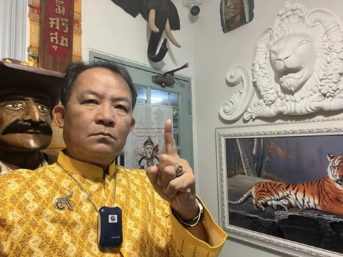 ครอบงำ? “พี่ศรีฯ” จ่อยื่น กกต.ยุบ พท. “ทักษิณ” ชี้นำค่าแรง 600  หรือไม่