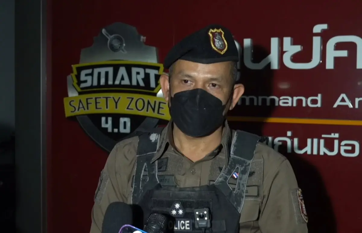 นาทีชีวิต! ตำรวจสวมบท "พ่อ" เกลี้ยกล่อมนักศึกษาคิดสั้น จนยอมเปลี่ยนใจ