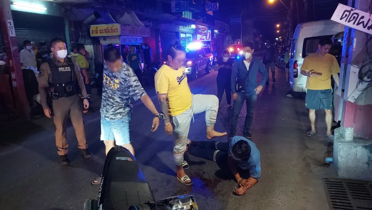 เจ้าหน้าที่พาทำแผนในขณะก่อเหตุ