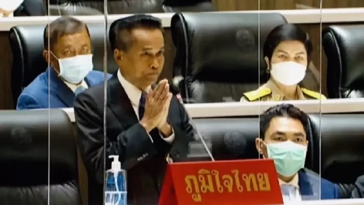 สิ้นลาย! "สหายแสง" ยอมขอโทษ! กลางสภาฯ ด่า ส.ส. เพื่อไทย “โง่”