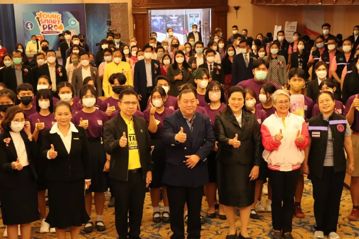 รมว.จุติ จับมือกรมประชาสัมพันธ์ผุด Young Smart PR