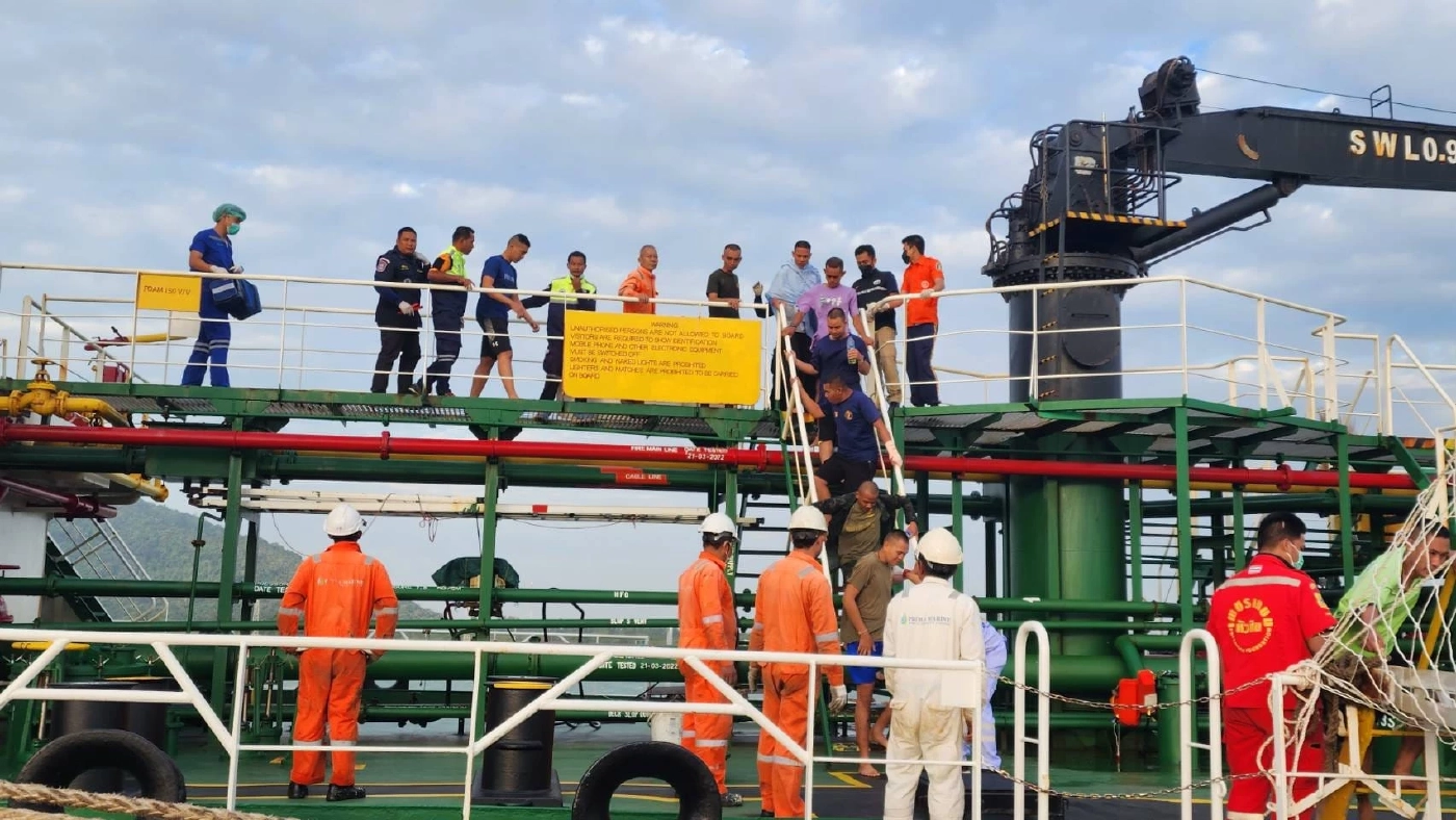 เปิดใจ กำลังพล "รล.สุโขทัย" ผู้รอดชีวิต กองทัพเรือไม่ยืนยันเสียชีวิต 3 นาย (มีคลิป)