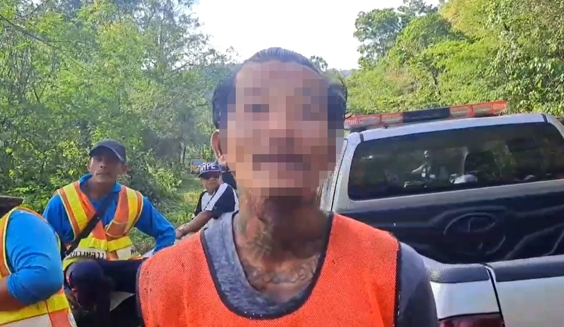 นายเมฆสุวรรณ สุพรรณโมกข์ ลูกจ้างหมวดการทางคุระบุรี ผู้พบศพ