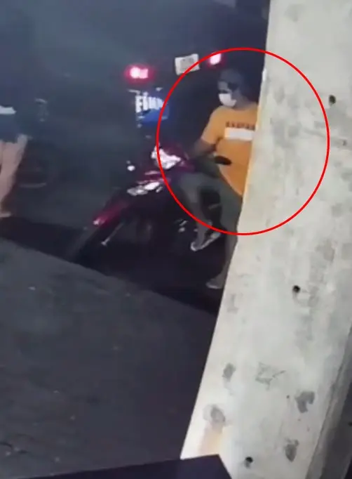 ลุงสุดเซ็ง! จอดจยย. แวะซื้อยา 3 นาที ถูกคนร้ายขโมยหนีลอยนวล (มีคลิป)
