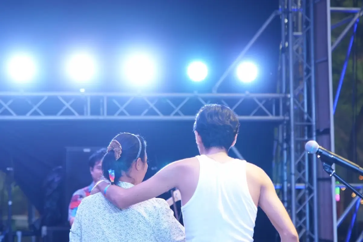โจอี้ ภูวศิษฐ์