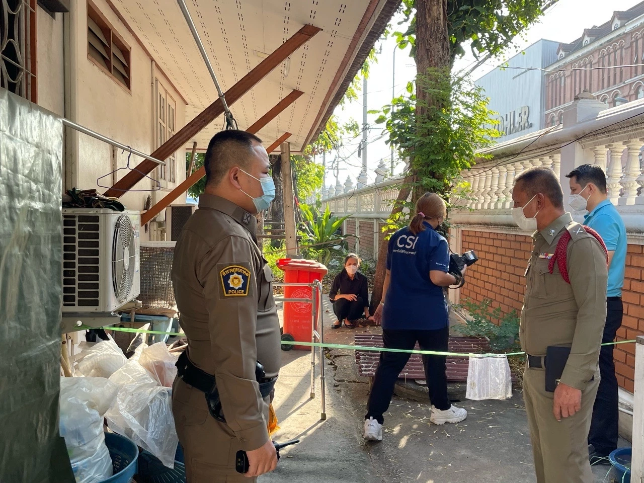 เศร้า! พระวัดดังเมืองทอง ป่วยปฎิบัติกิจสงฆ์ได้ไม่เต็มที่ คิดสั้นผูกคอดับ