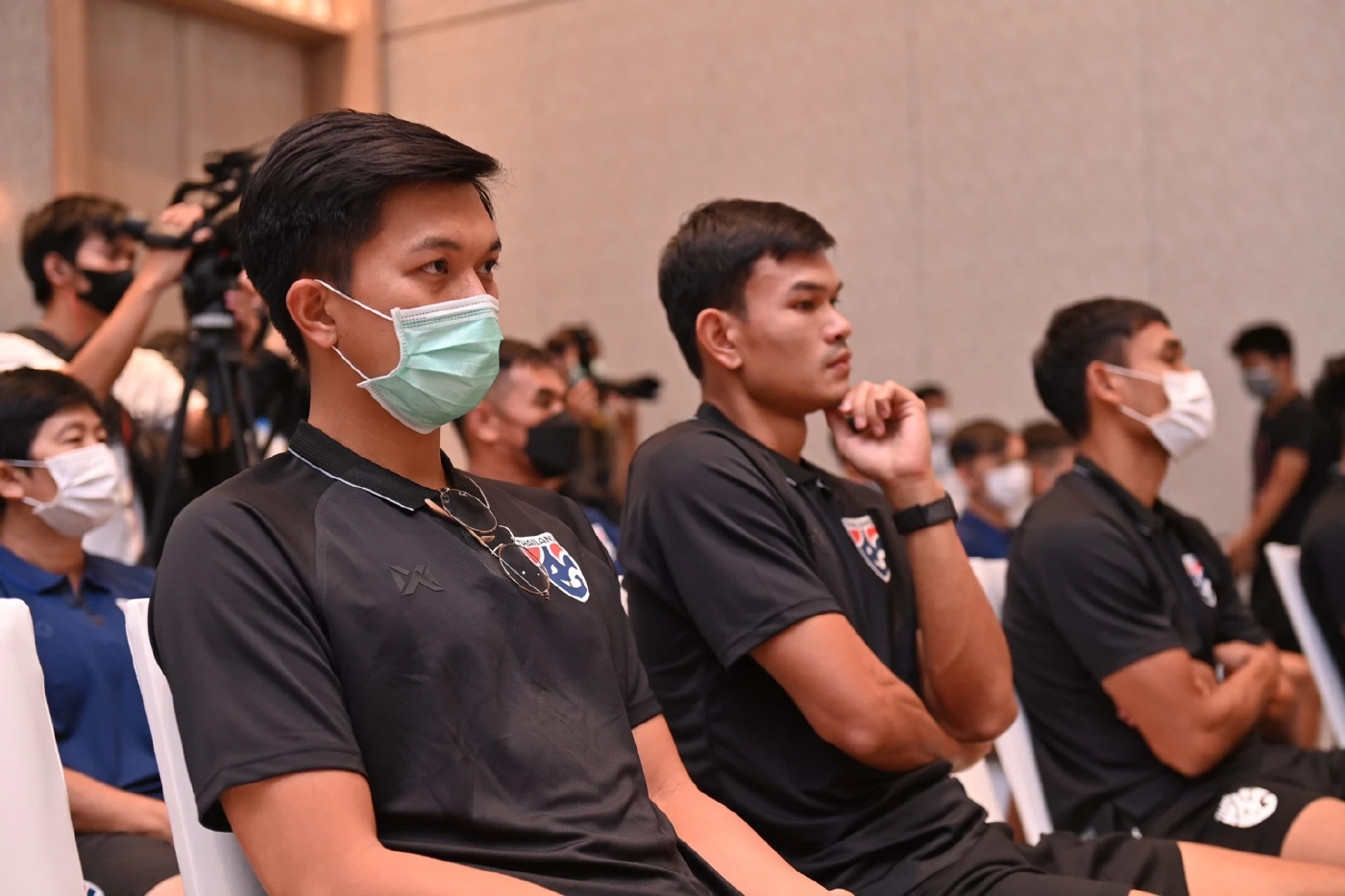 ช้างศึกชุดใหญ่เตรียมป้องกันแชมป์อาเซียน มาดามแป้งตั้ง "ธีราทร" กัปตันทีม