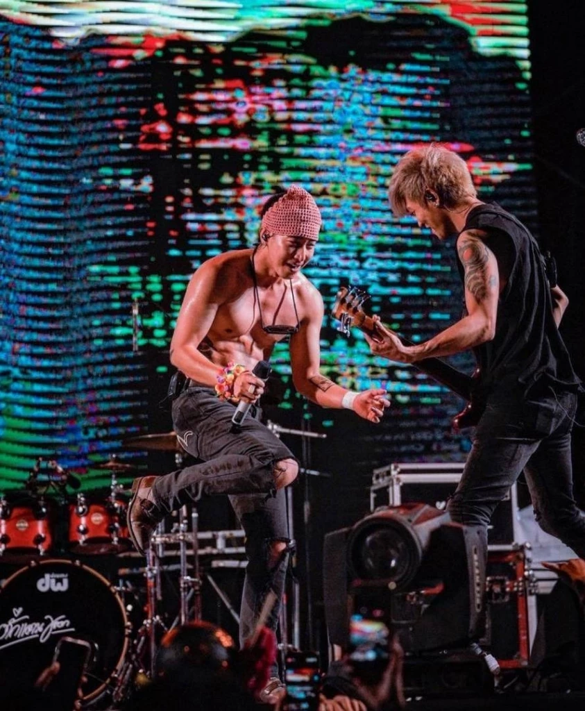 โตโน่ ภาคิน