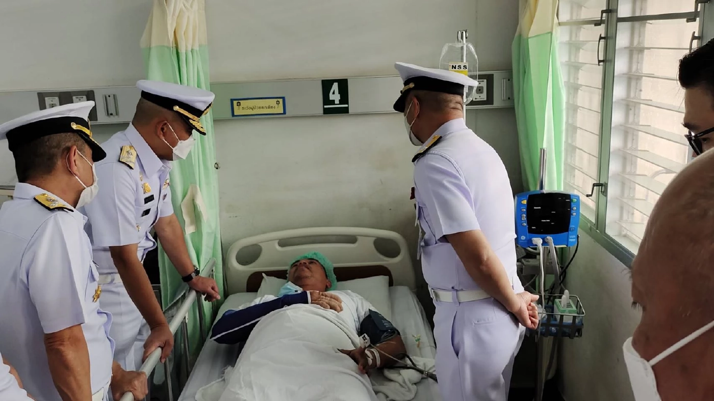 "ผบ.ทร." เผยต้องใช้ผู้เชี่ยวชาญ กู้ซากเรือหลวงสุโขทัย เหตุจมลึก 40 เมตร