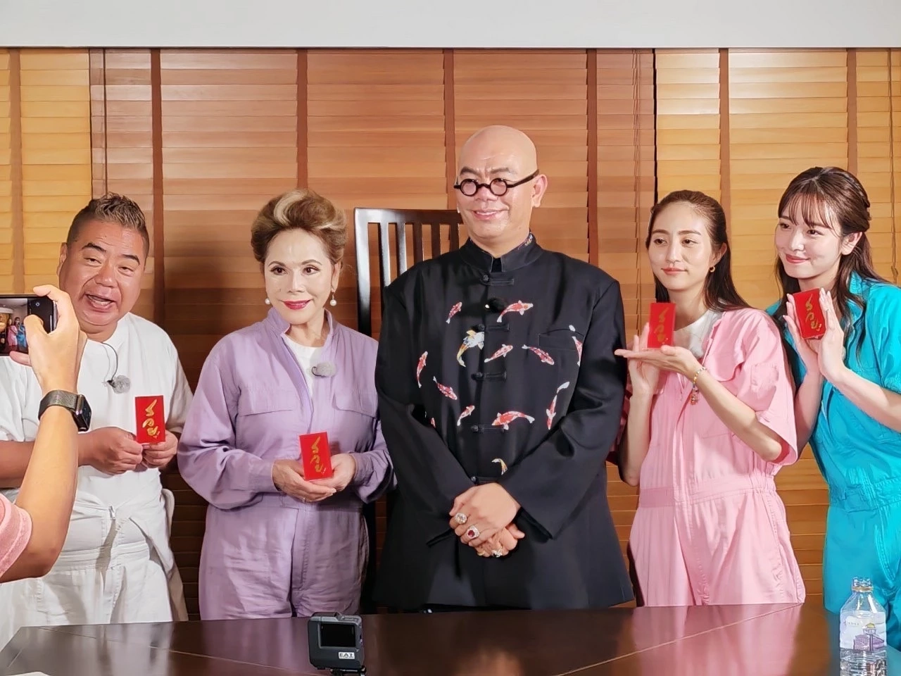 อาจารย์เป็นหนึ่ง วงษ์ภูดร