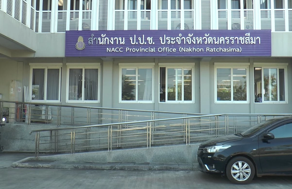 เด้งด่วน! ผอ.โรงเรียนโคราช สังเวยดราม่าอาหารกลางวัน ด้าน ป.ป.ช. จ่อฟันซ้ำ