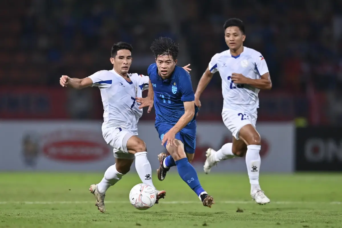 "ทีมชาติไทย" ถลุงฟิลิปปินส์ยับ 4-0 ศึกชิงแชมป์อาเซียน "มุ้ย"ซัด 2