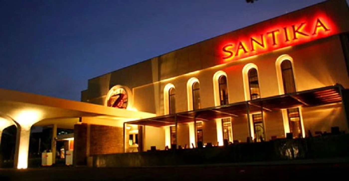 ซานติก้าผับ นำไปสู่การออกกฎกระทรวง ความปลอดภัยในอาคารปี 2555 