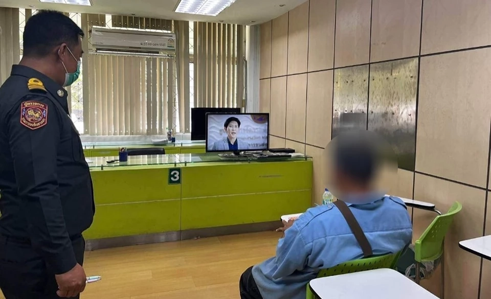 ขนส่งฯ สั่งปรับ 1 พัน "แท็กซี่หัวร้อน" ไล่ผู้โดยสารลงจากรถ ส่งไปอบรมจิตสำนึก