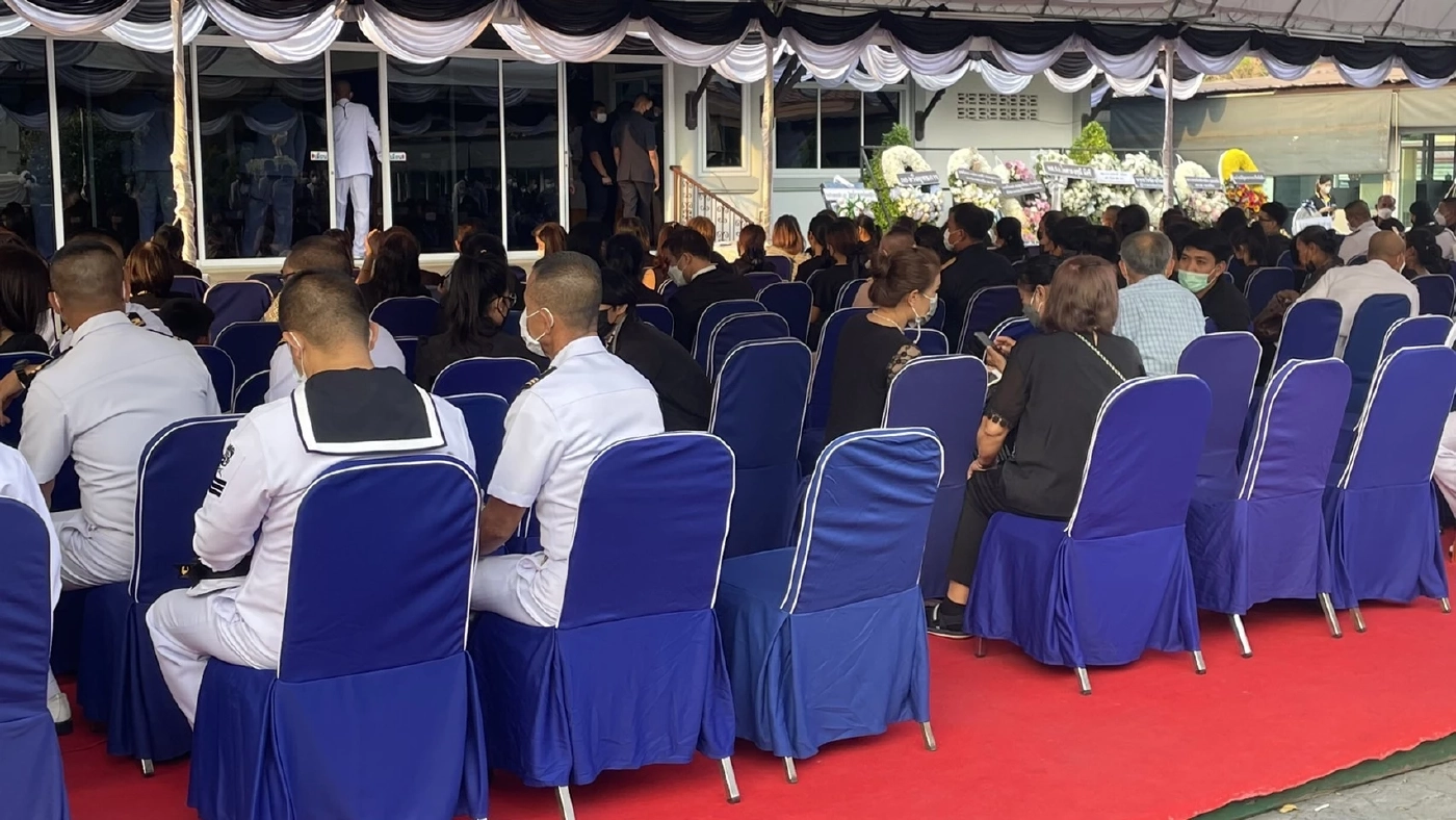 ญาติน้ำตานอง พิธีศพ 11 ร่าง โศกนาฏกรรม "ร.ล.สุโขทัย"