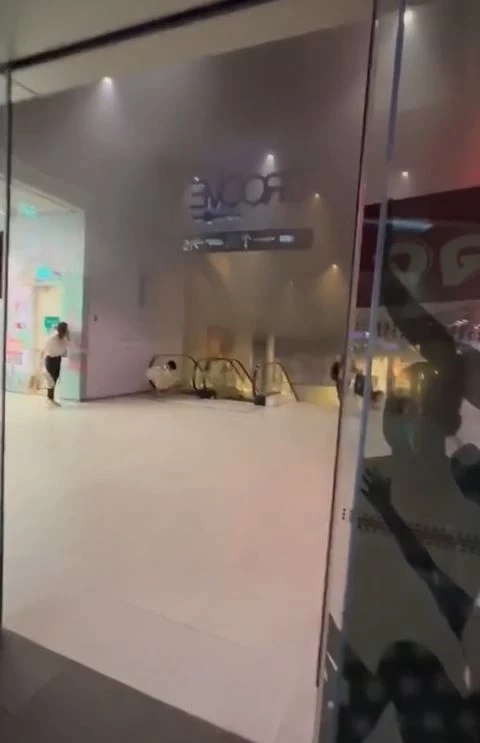 ไฟไหม้เซ็นทรัลเวิลด์ ล่าสุดเพลิงสงบ ผกก.ปทุมวัน เผย ต้นเพลิงมาจากซุ้มถ่ายรูป