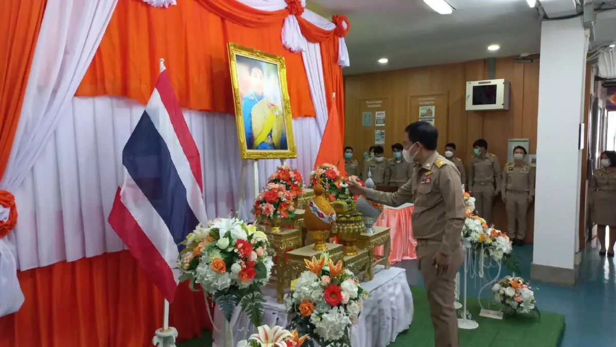 "ผู้ว่าฯพิษณุโลก" นำข้าราชการร่วมลงนามถวายพระพร "พระองค์ภา"