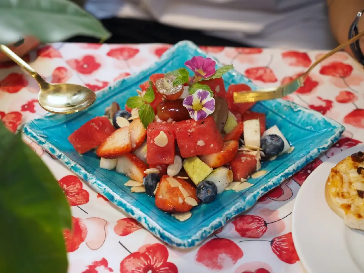 ลิ้มรสเมนูอร่อยธีมคริสต์มาสสไตล์ Chef's table ที่ร้าน ‘ทำเสื้อทำสวน’