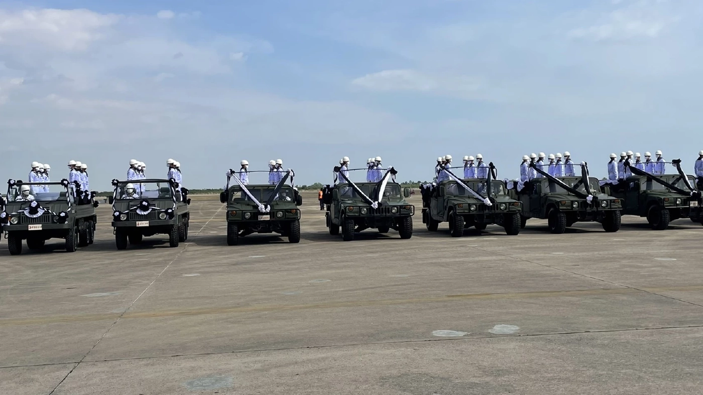 ญาติน้ำตานอง พิธีศพ 11 ร่าง โศกนาฏกรรม "ร.ล.สุโขทัย"