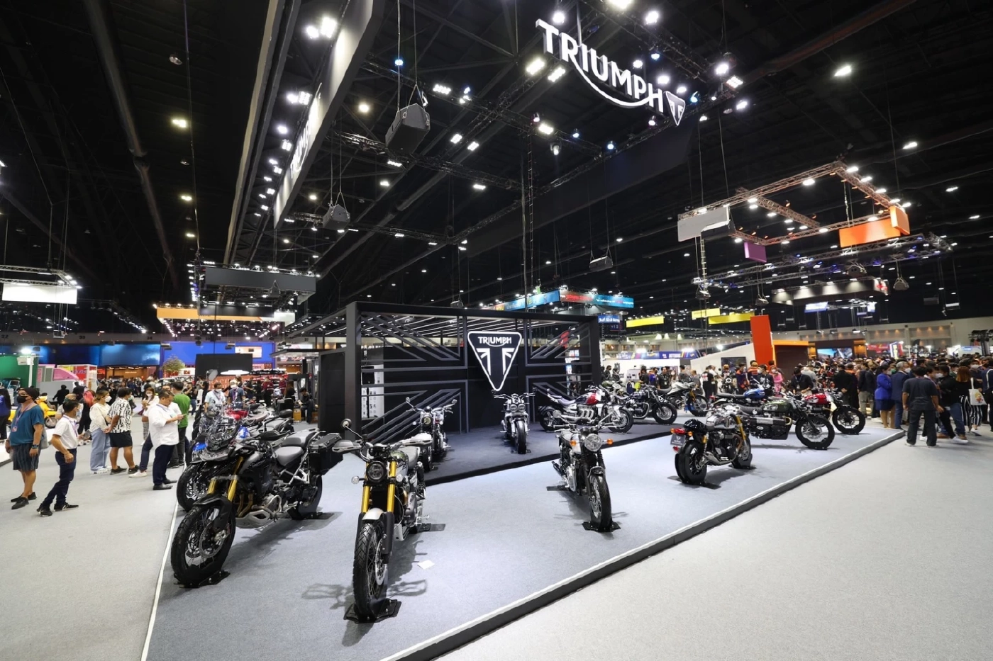 จัดเต็ม เสริมลุคไบค์เกอร์สไตล์ "ไทรอัมพ์" ในงาน MOTOR EXPO 2022