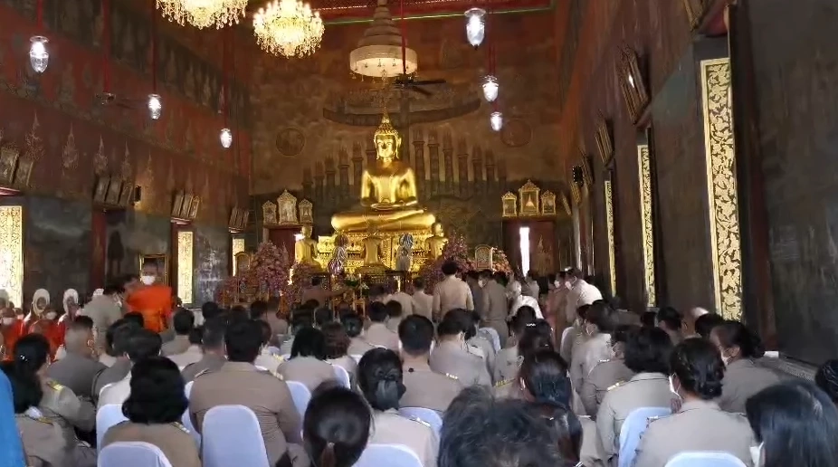 "ปลัดมท." พร้อมปชช. ร่วมบำเพ็ญกุศลถวายพระพรพระองค์ภา