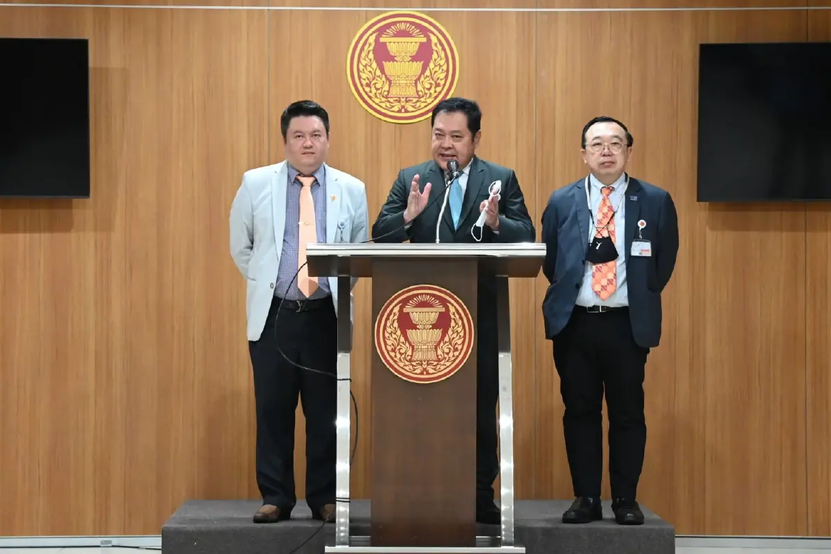 "สมาชิกกมธ.คมนาคม"แถลงโต้ “โสภณ” ปมแถลงฟอกขาว รฟฟ.สีส้ม