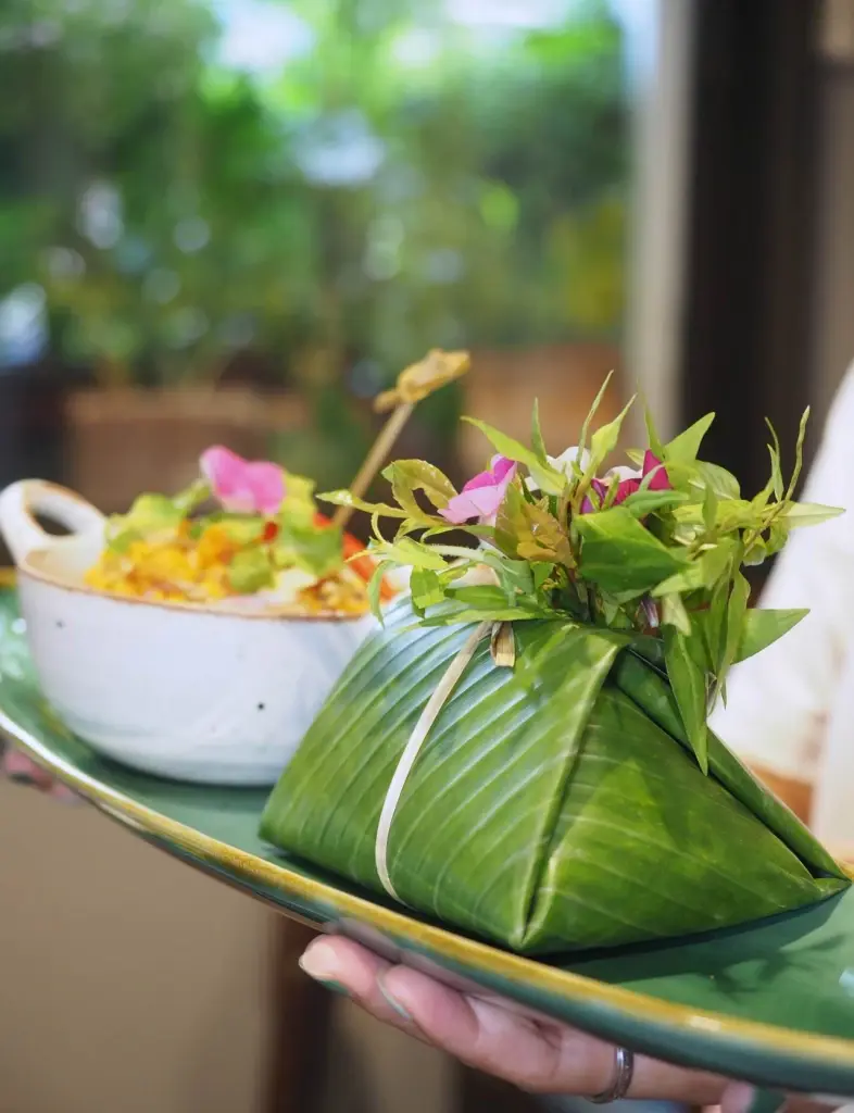 ลิ้มรสเมนูอร่อยธีมคริสต์มาสสไตล์ Chef's table ที่ร้าน ‘ทำเสื้อทำสวน’