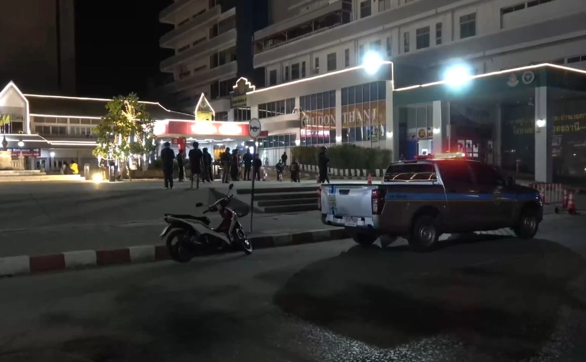 ตูมสนั่น! โจ๋เหิมบุกปาระเบิดปิงปอง-ชักปืนขู่คู่อริ ถึงหน้า รพ.อุดร