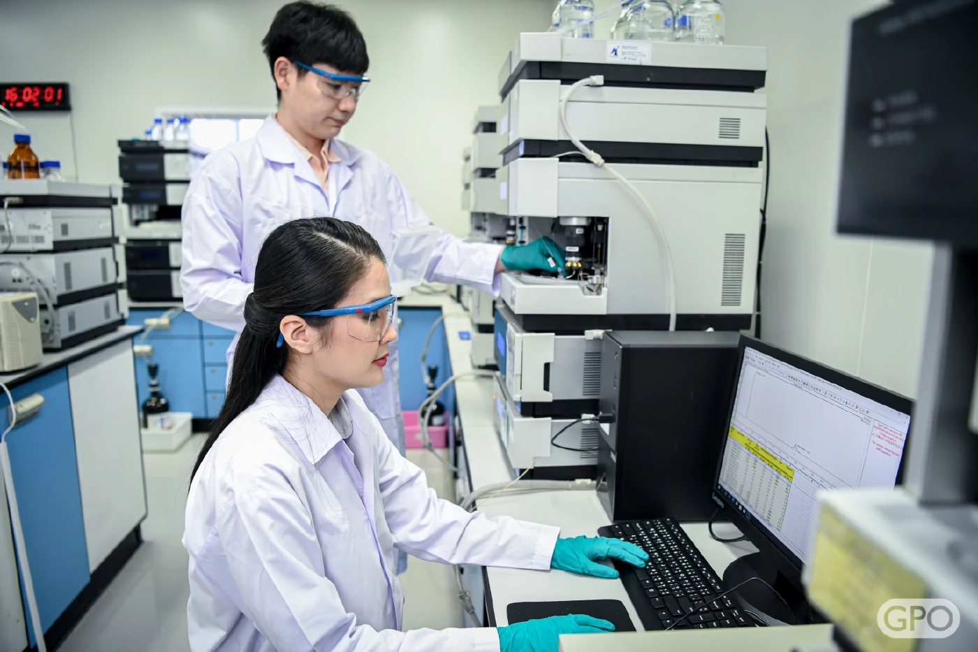 ชี้เป้า 8 ร้านขายยาโมลนูพิราเวียร์ ยาหลักรักษาโควิด-19